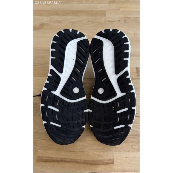 Brooks Black Ariel GTS 24 women's running shoes. - Size 10 - Picture 5 of 8